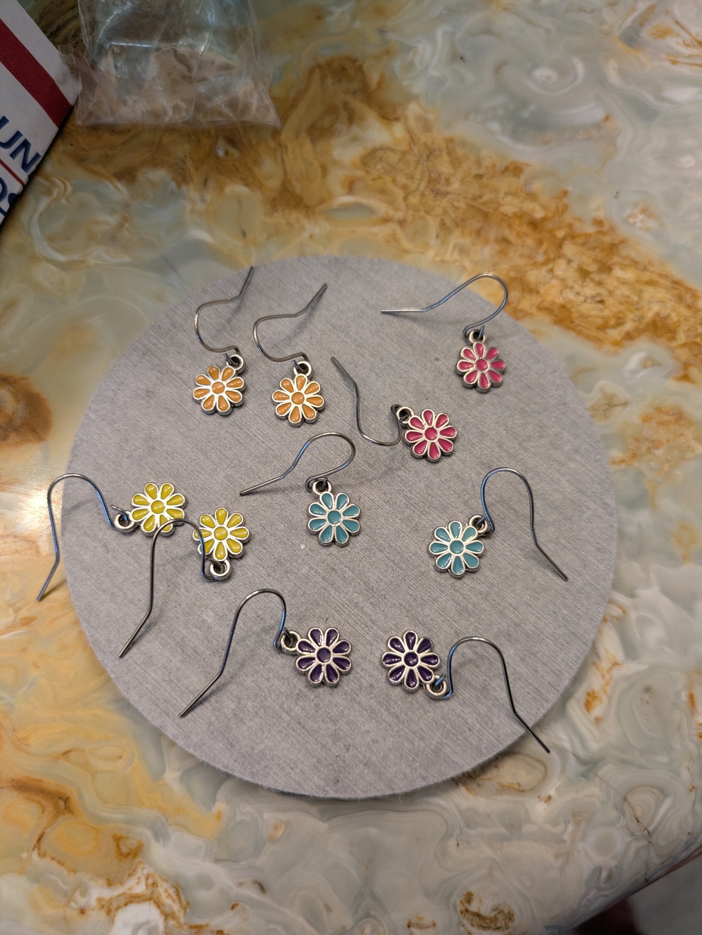 Lot Of 5 Daisy Drop Earrings - Multiple Colors Blue Yellow Orange Pink Purple